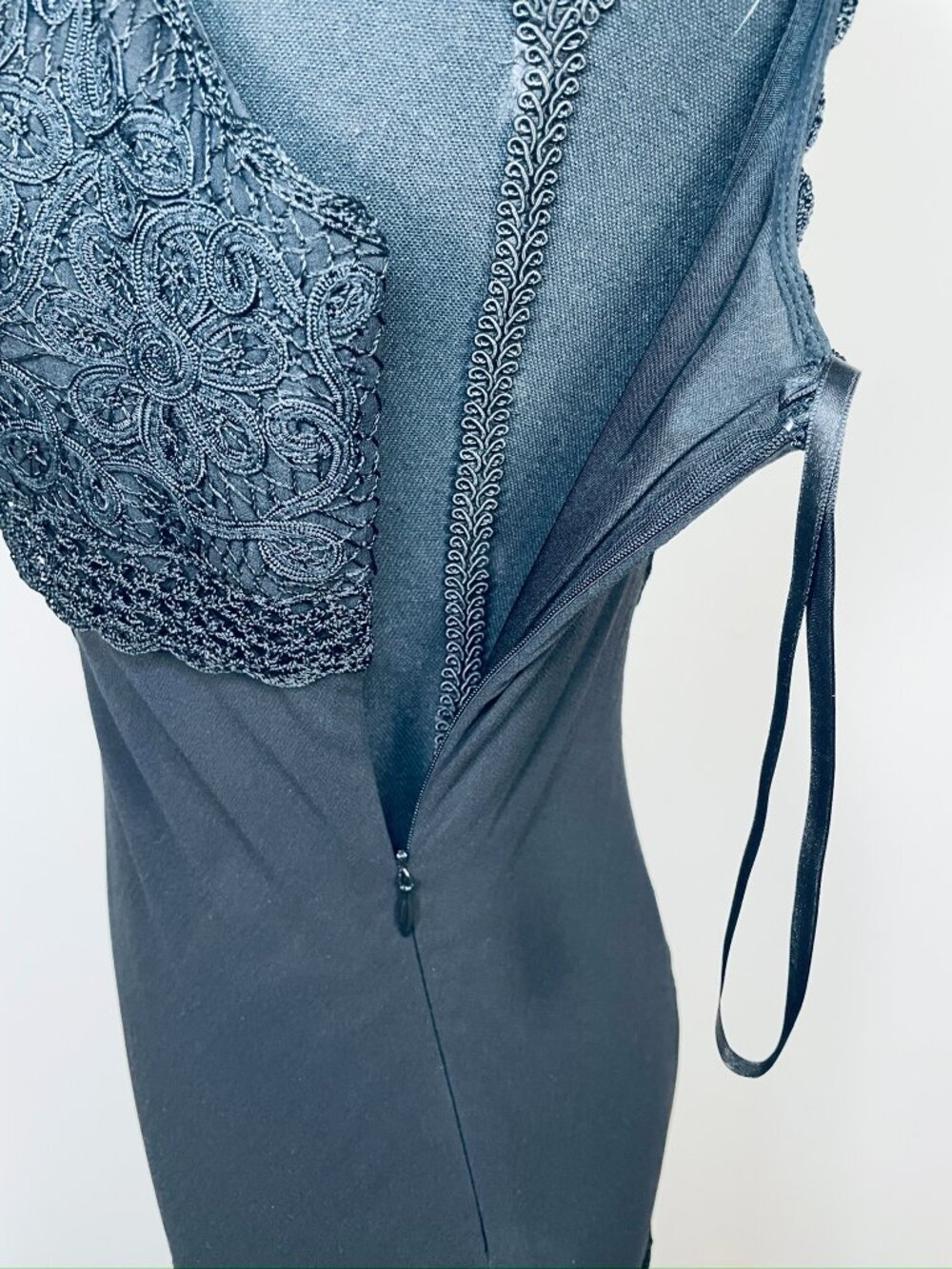 CACHE Vintage Black 100% Silk Slip dress, Size 8 - Picture 7 of 11